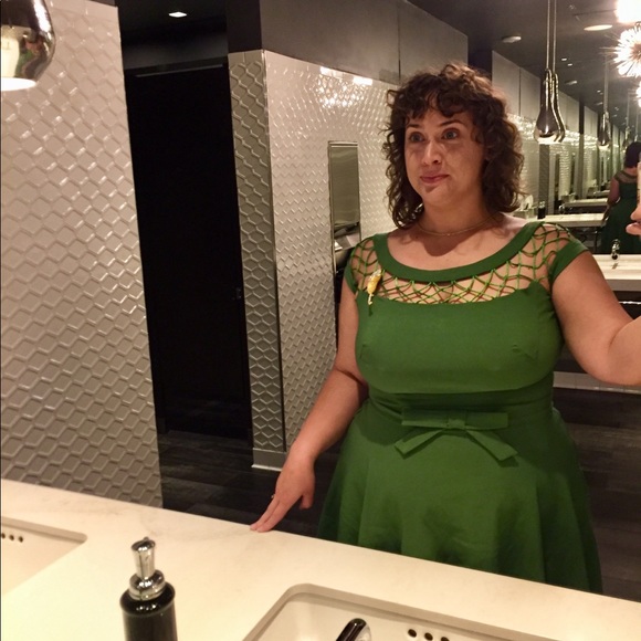 Meet your Posher, Jessica - Picture 4 of 6